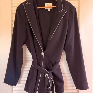 1901 Black Blazer with White Piping